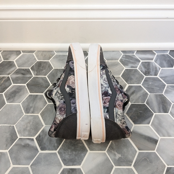 Vans Ward Women's Grey Floral Rose Skate Sneakers Shoes - Picture 5 of 9